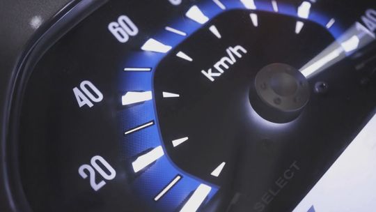 23-latek kierujący motocyklem zatrzymany bez uprawnień i z inną tablica rejestracyjną