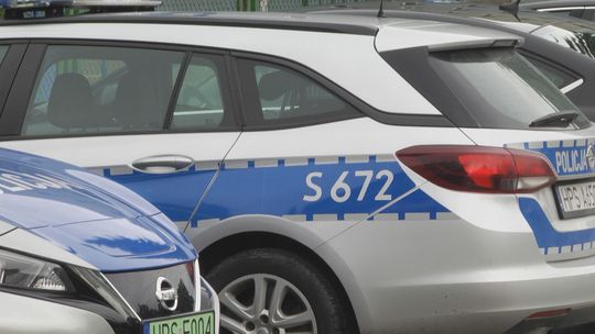 70-letni mieszkaniec Starachowic zasłabł za kierownicą i zmarł. Przyczyny zdarzenia ustala policja