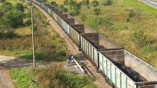 75-latka potrącona przez pociąg