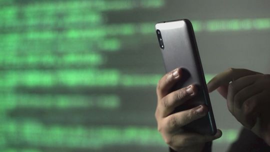 78-latka z Wąchocka oszukana „na wypadek”. Straciła 55 tys. zł
