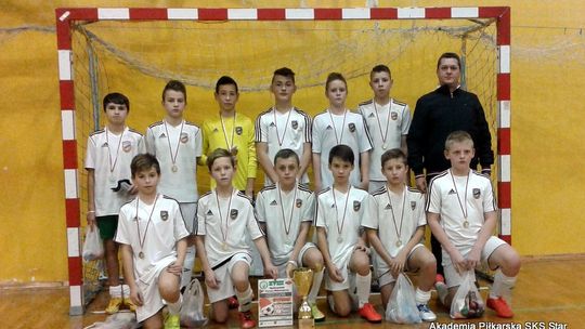 Akademia Piłkarska SKS Star Starachowice rocznik 2004 najlepsza w Ogólnopolskim turnieju w Pionkach