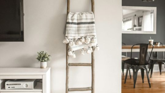 Artykuły wyposażenia wnętrz - gdzie kupować online z dostawą do domu?