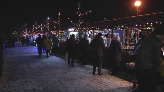 Bożonarodzeniowy Jarmark poleca się na weekend
