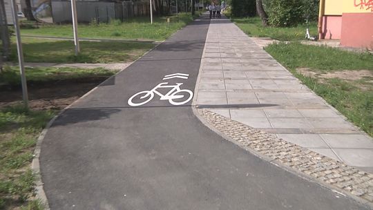 Budowa ścieżek rowerowych i edukacja ich użytkowników