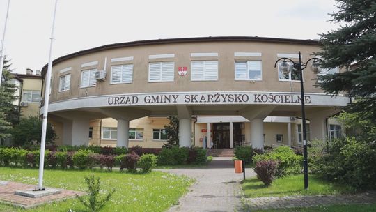 Budynek Urzędu Gminy w Skarżysku-Kościelnym przejdzie termomodernizację