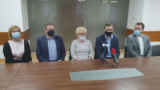 Doktor Kręcka i jej współpracownicy 