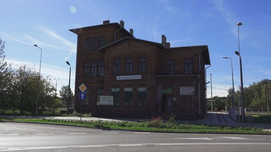 Dworzec Starachowice-Wschodnie zostanie w końcu wyremontowany. Będzie poczekalnia i toalety
