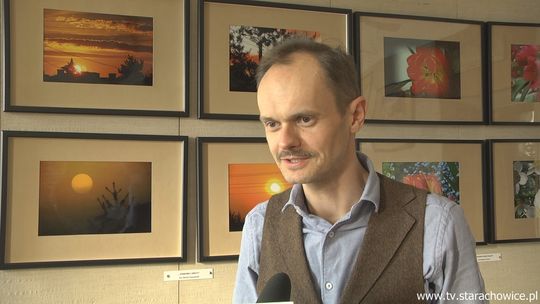 Dziennikarz Juliusz Ćwieluch w rodzinnych Starachowicach