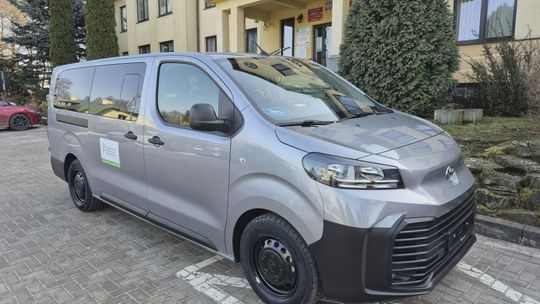 Gmina Brody zakupiła nowy bus do przewodu osób z niepełnosprawnościami