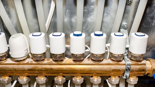 Grupa pompowa w instalacji C.O. – jak dobrać odpowiedni zestaw?