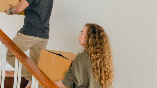 Jak bez stresu przygotować się do przeprowadzki?