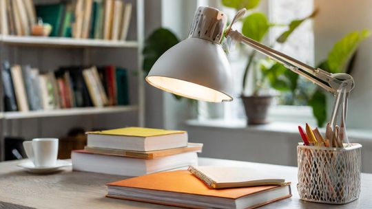 Jak wydać książkę? Kiedy warto skorzystać z konsultacji wydawniczych dla autorów