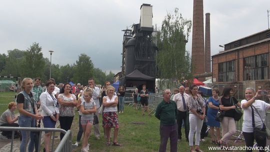 Jarmark u Starzecha po kilku godzinach zakłóciła nawałnica