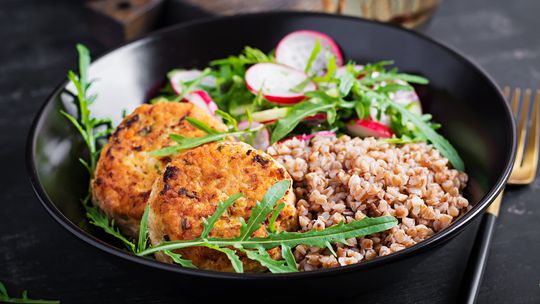 Jedz smacznie i zdrowo z cateringiem dietetycznym FitApetit