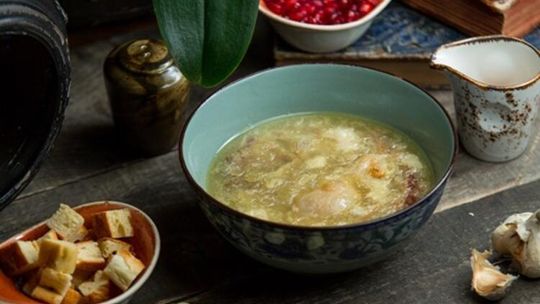 Kapuśniak - klasyk polskiej kuchni, jak go doprawić?