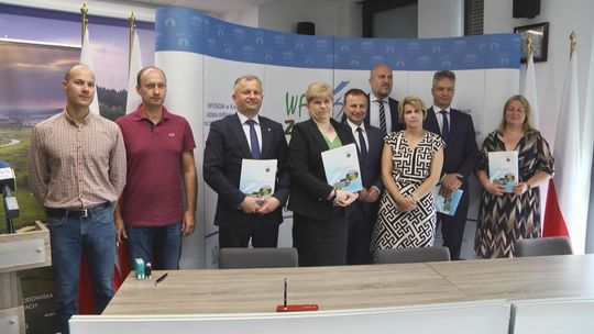 Kielecki fundusz przekazał kolejne pieniądze na ochronę środowiska