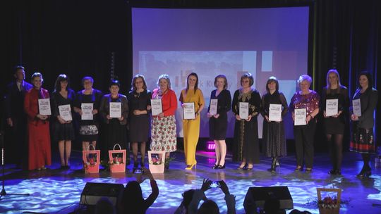 Kobiety godne podziwu uhonorowane na okolicznościowej gali