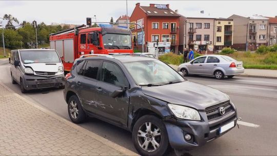 Kolizja na skrzyżowaniu Armii Krajowej z Iłżecką