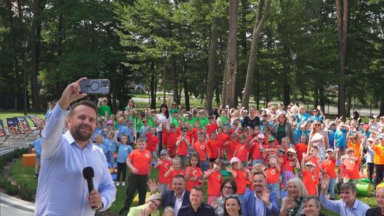 „Księga Starachowic” została zapisana przy współpracy z najmłodszymi