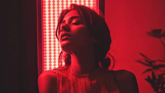 Lampa na podczerwień w codziennej regeneracji – jak odzyskać energię po pracy?