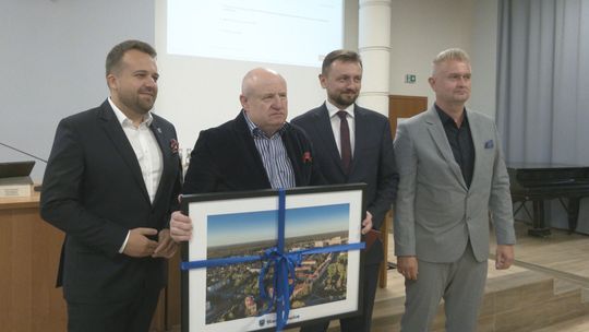 Maciej Siembieda – słynny pisarz ze Starachowic z tytułem Honorowego Obywatela Miasta