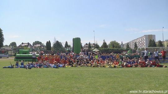 Młodzi piłkarze rywalizowali w Starachowicach