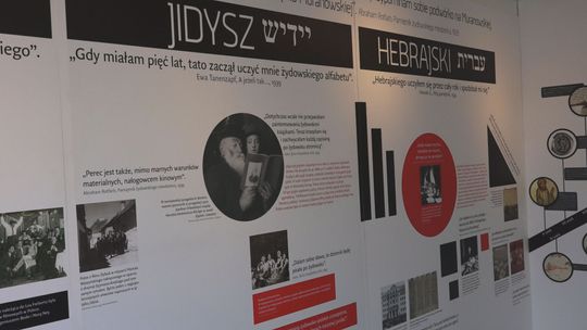 Na starachowickim rynku stanęło "Muzeum na kółkach"