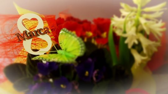 Najlepsze życzenia dla wszystkich Pań!