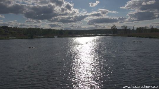 Naprawią przerwaną groblę na Pasterniku