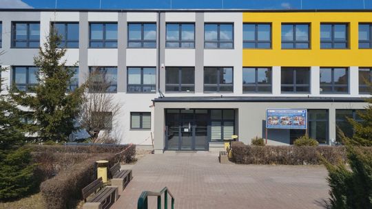 Niewybuch na szkolnej budowie