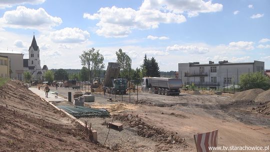 Nowe boiska przy starachowickich szkołach