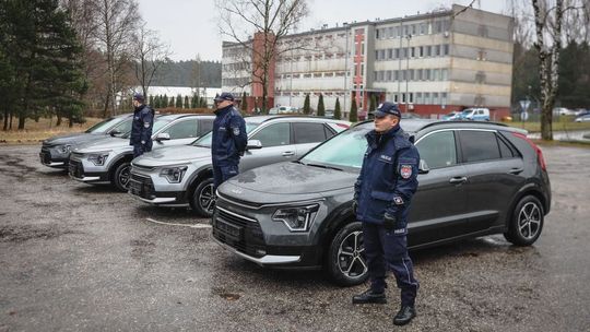 Nowe pojazdy świętokrzyskiej Policji