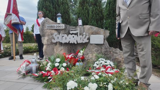 Obchody 46. Rocznicy Powstania Solidarności zakończono przed Kamieniem Solidarności