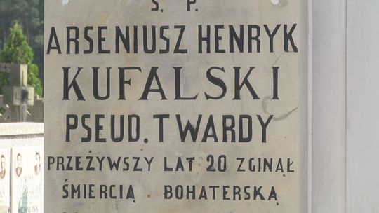 Odnowiony pomnik Arseniusza Kufalskiego