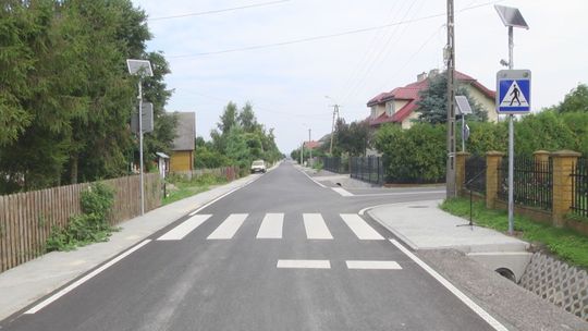 Około kilometr dobrej drogi w Mircu Poddąbrowie