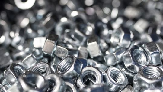 Okrągłe nakrętki trapezowe din 103 – zastosowanie