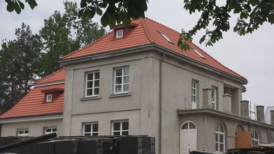 Pałacyk powoli odzyskuje dawne piękno