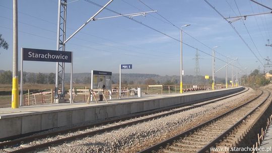 Pasażerowie mogą korzystać z nowego peronu w Starachowicach Zachodnich
