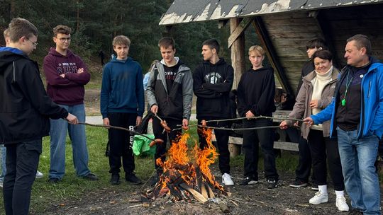 Pierwszaki wybrali się do Wąchocka. Wydarzenie pełne uśmiechu i pozytywnej energii