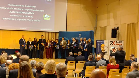 Podsumowanie programu „Kultura bezpieczeństwa”. W projekcie udział brało starachowickie technikum