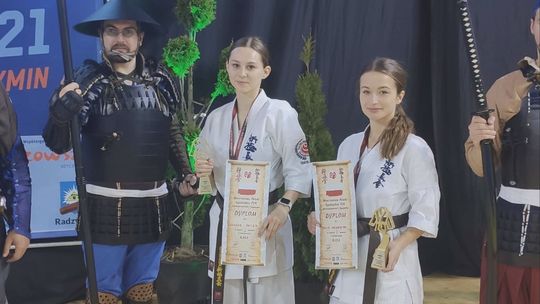 Podwójne Mistrzostwo Polski starachowickich karateków