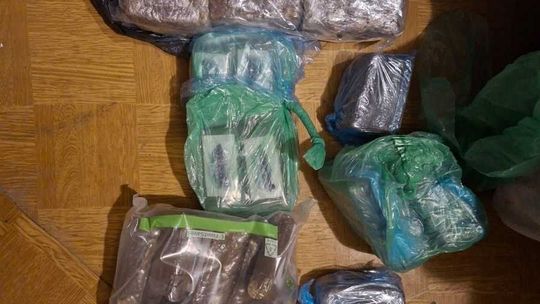 Policja rozbiła narkotykowy duet w Starachowicach – 30 kg zakazanych substancji!