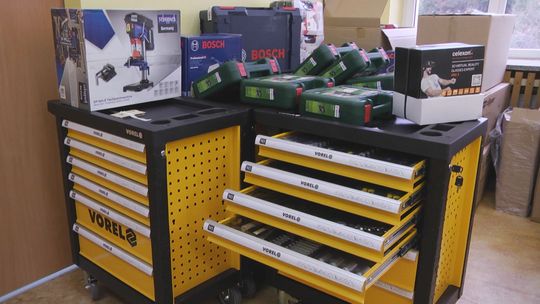 Pomoce szkolne za ponad 900 tys. zł