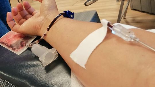 Ponad 70 osób przyszło oddać krew, aby pomóc choremu Piotrowi