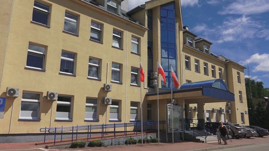 Powiat Starachowicki będzie bliżej seniorów – podpisana została umowa z UTW