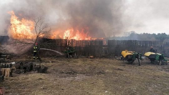 Pożar budynków gospodarczych w Lubieni