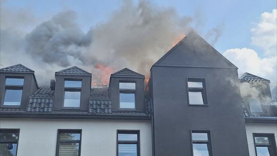 Pożar w Hotelu Senator w Starachowicach. Prawdopodobną przyczyną – zwarcie w instalacji elektrycznej