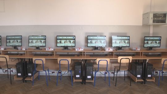 Projekt edukacji cyfrowej w II LO w Starachowicach
