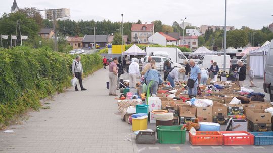 Projekt „Polska Ziemia” kontynuowany przez polityków PiS na starachowickim targowisku