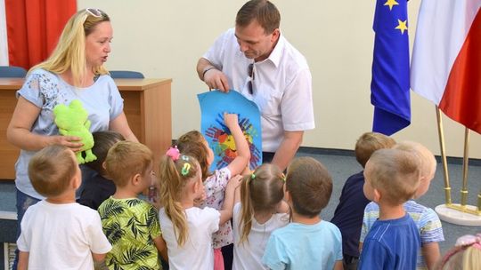 Przedszkolaki z wizytą u Starosty